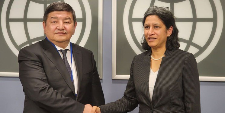 دیدار نخست‌وزیر قرقیزستان با مقامات بانک جهانی